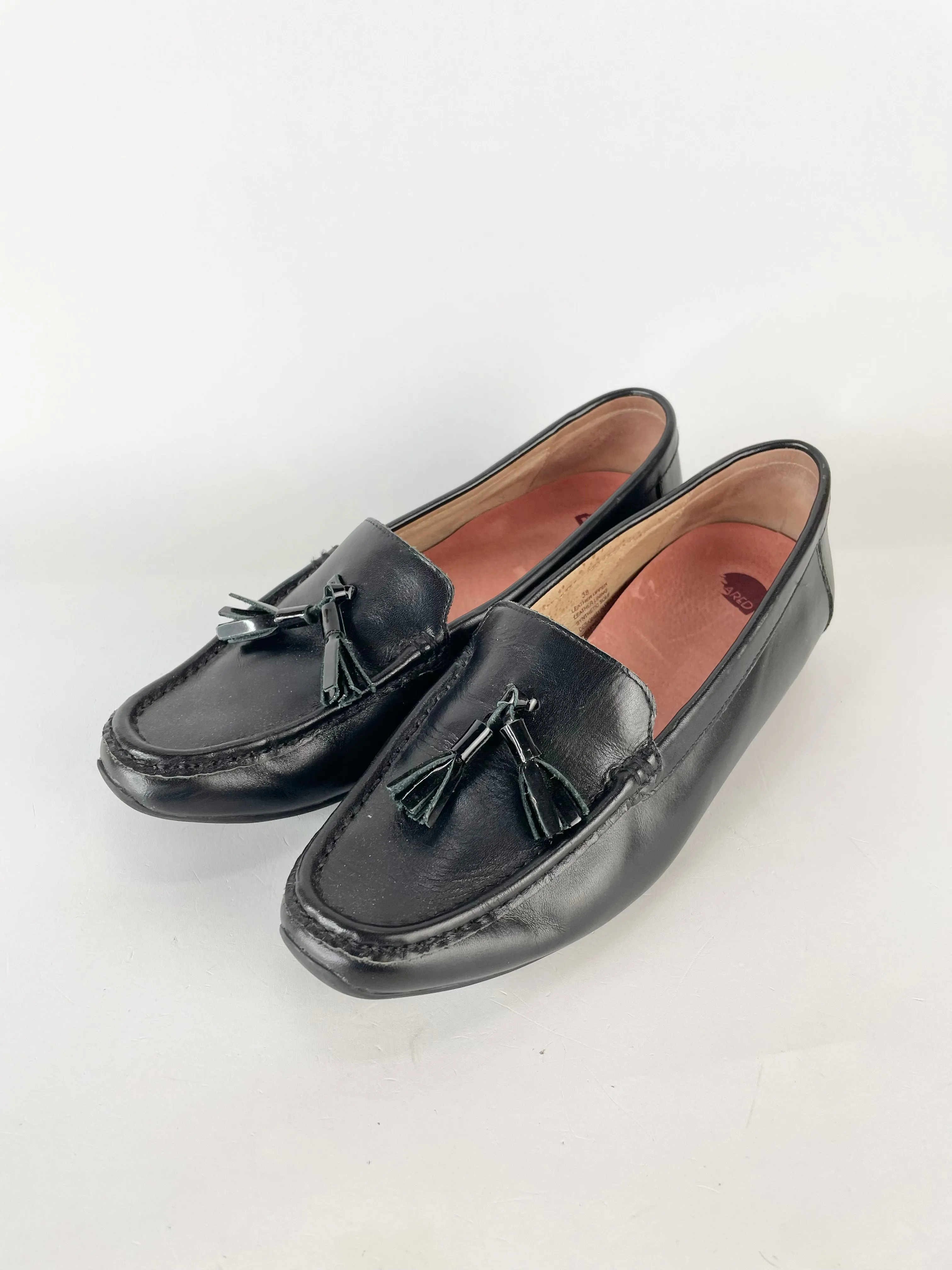 Bared Black Leather Tassel Loafers - EU38