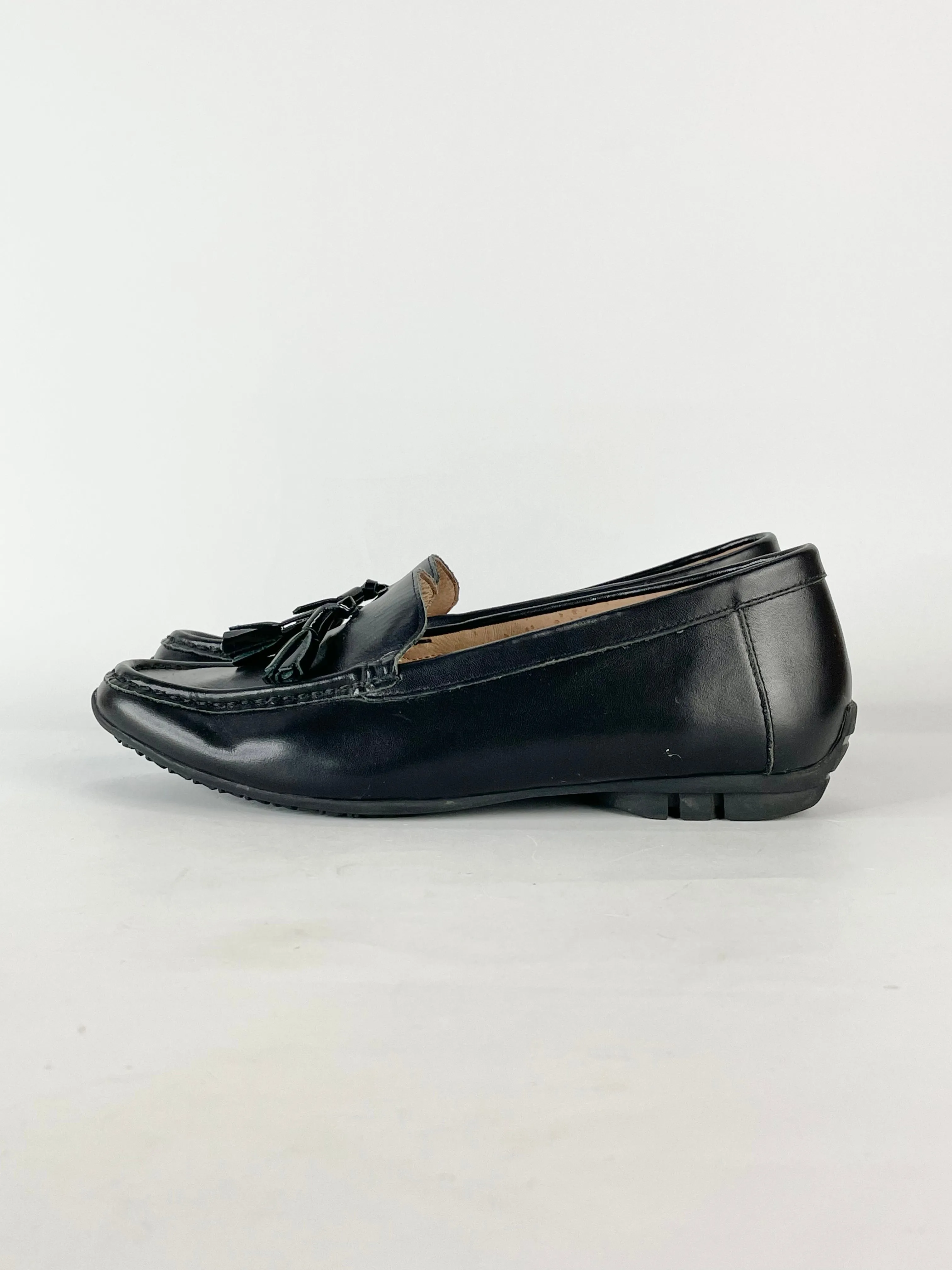 Bared Black Leather Tassel Loafers - EU38