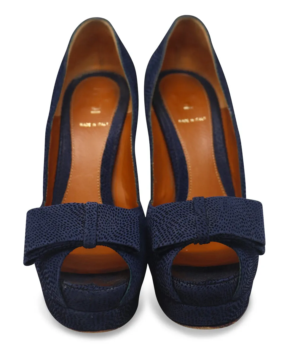 Fendi Navy Blue Suede Bow Heels sz 6.5