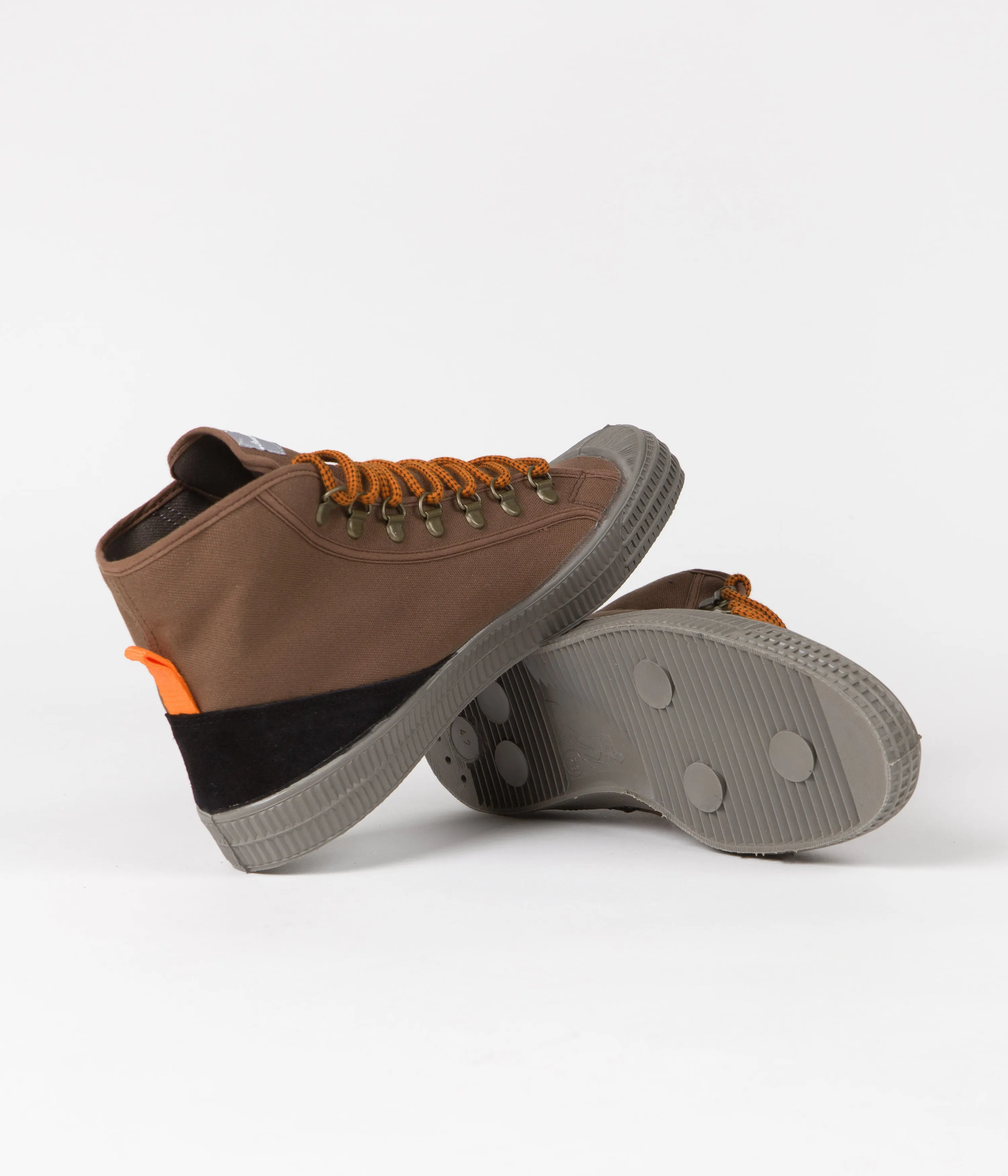 Novesta Star Dribble Trampky Shoes - 40 Brown / Grey